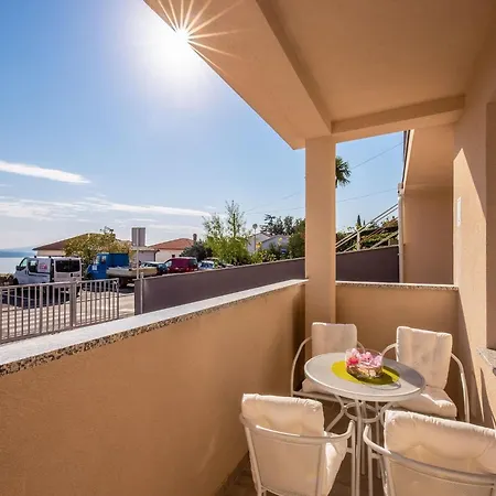 Quiet With Soothing Villa *