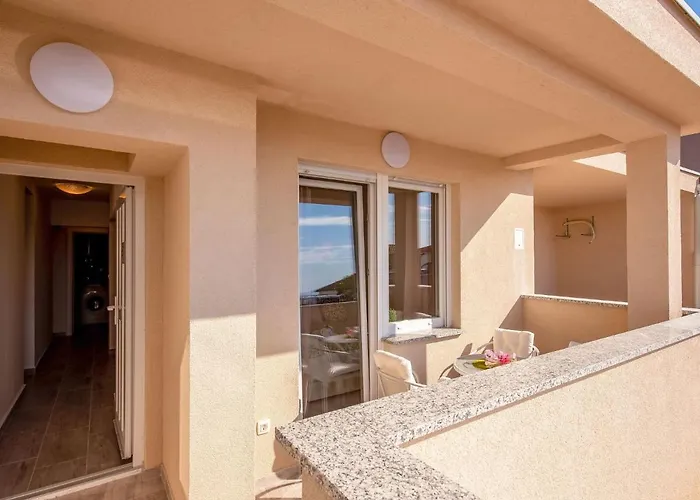 Quiet With Soothing Dramalj