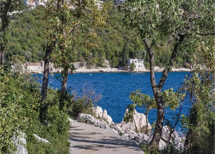 Villa Quiet With Soothing *